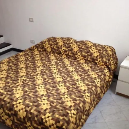 Beautiful 2 Bedroom Unit *