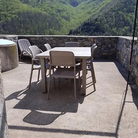 Beautiful 2 Bedroom Unit * CASTELBIANCO